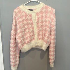 Fuzzy pink and white cardigan NWOT